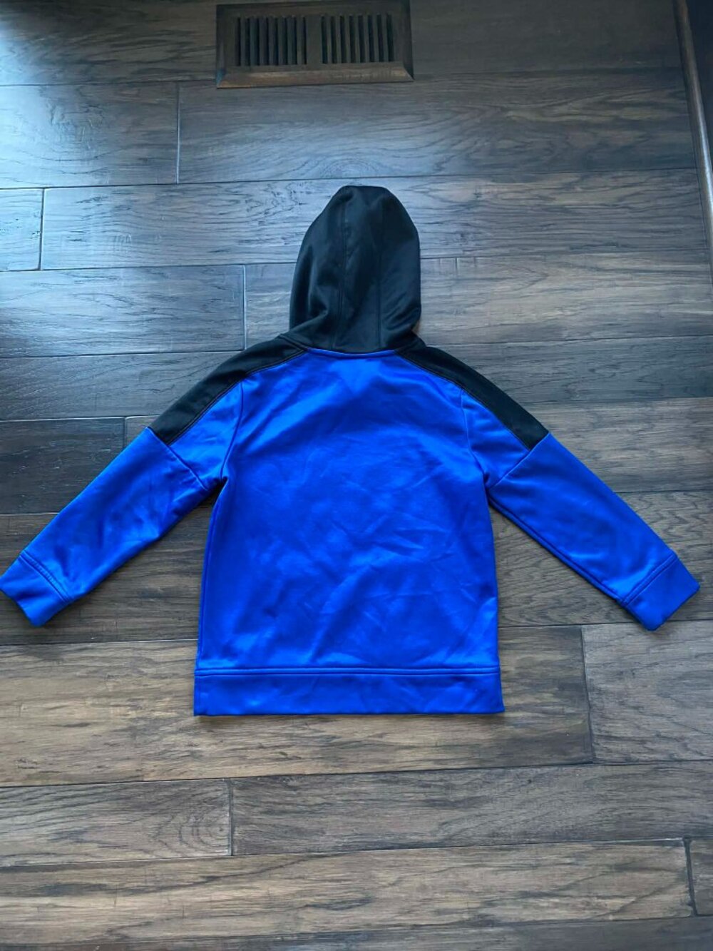 Boys Adidas Hoodie - Picture 5 of 5